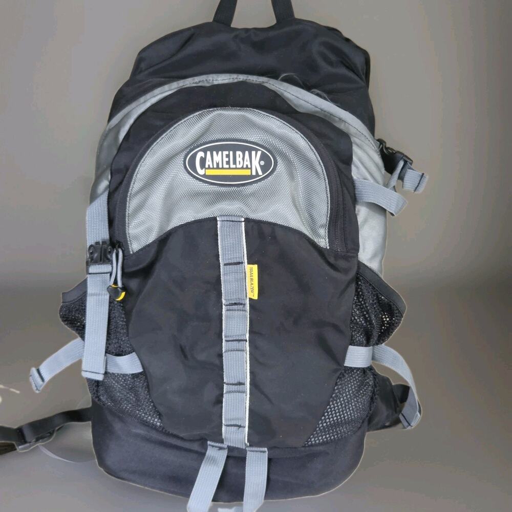 CamelBak Trailblazer Hydration Backpack Reservoir Hiking Biking Outdoor Pack